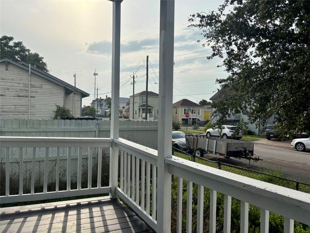 3410 Sealy Street, Galveston, TX 77550
