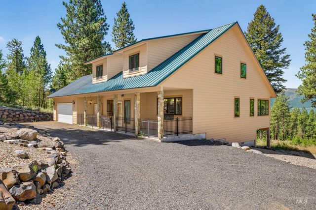 21 Starflower Dr, Cascade, ID 83611 property photo