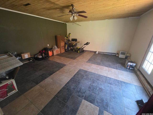 1630 ELIZABETH CT, New Braunfels, TX 78130