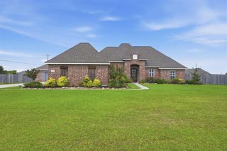 2305 Regena Drive, Lake Charles, LA 70611