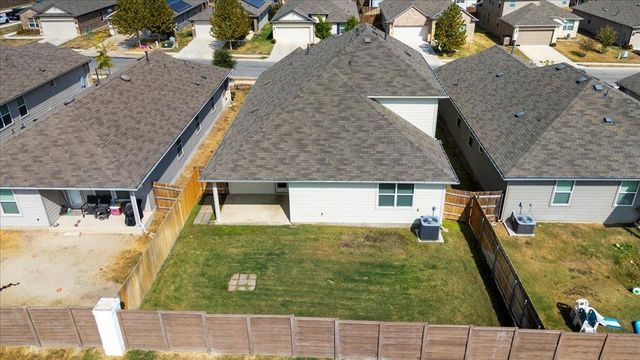220 Cherry Laurel LN, Kyle, TX 78640