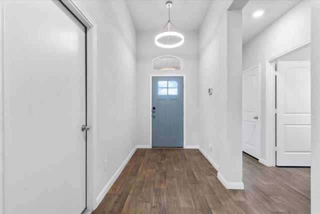 220 Cherry Laurel LN, Kyle, TX 78640