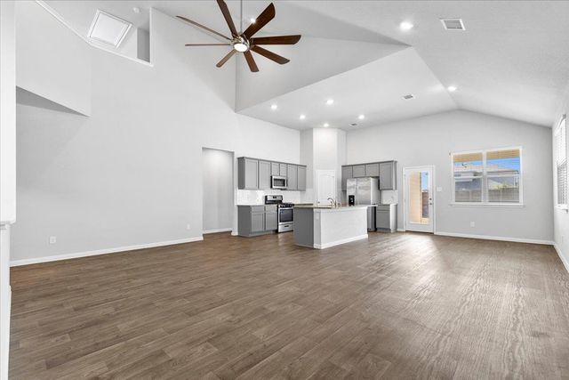 220 Cherry Laurel LN, Kyle, TX 78640