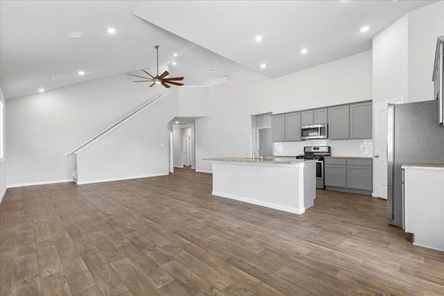 220 Cherry Laurel LN, Kyle, TX 78640