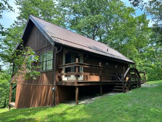 816 Flat Road, Campton, KY 41301