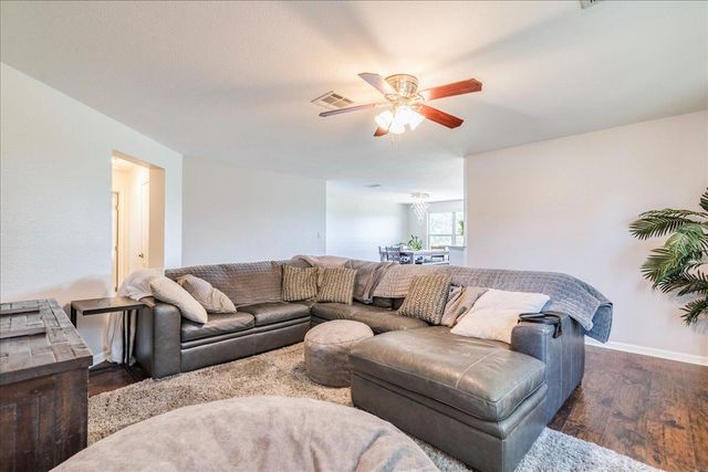 981 Goldenrod ST, Kyle, TX 78640