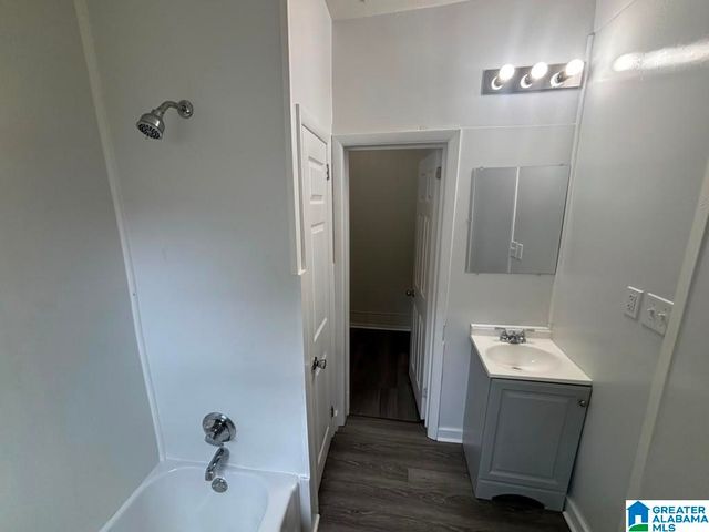 914 18TH WAY SW, Birmingham, AL 35211