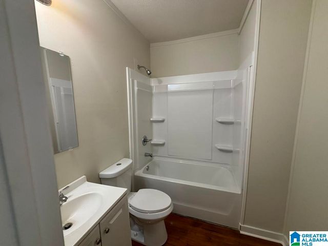 914 18TH WAY SW, Birmingham, AL 35211