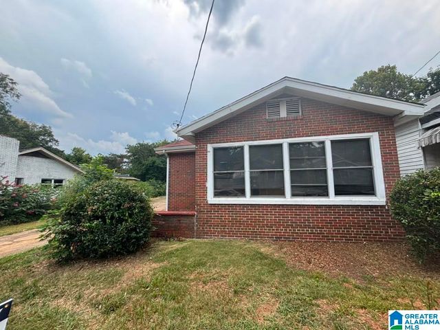 914 18TH WAY SW, Birmingham, AL 35211