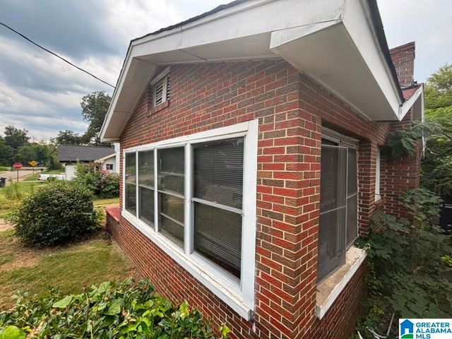914 18TH WAY SW, Birmingham, AL 35211