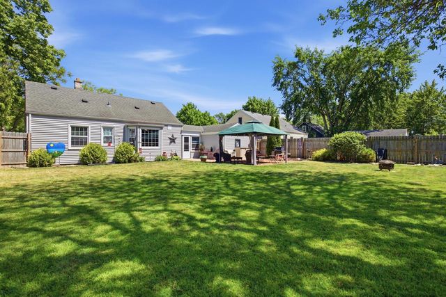 W164N8451 Hiawatha AVENUE, Menomonee Falls, WI 53051