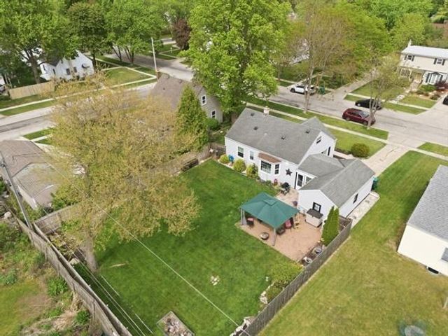 W164N8451 Hiawatha AVENUE, Menomonee Falls, WI 53051