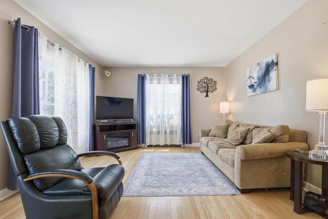 W164N8451 Hiawatha AVENUE, Menomonee Falls, WI 53051