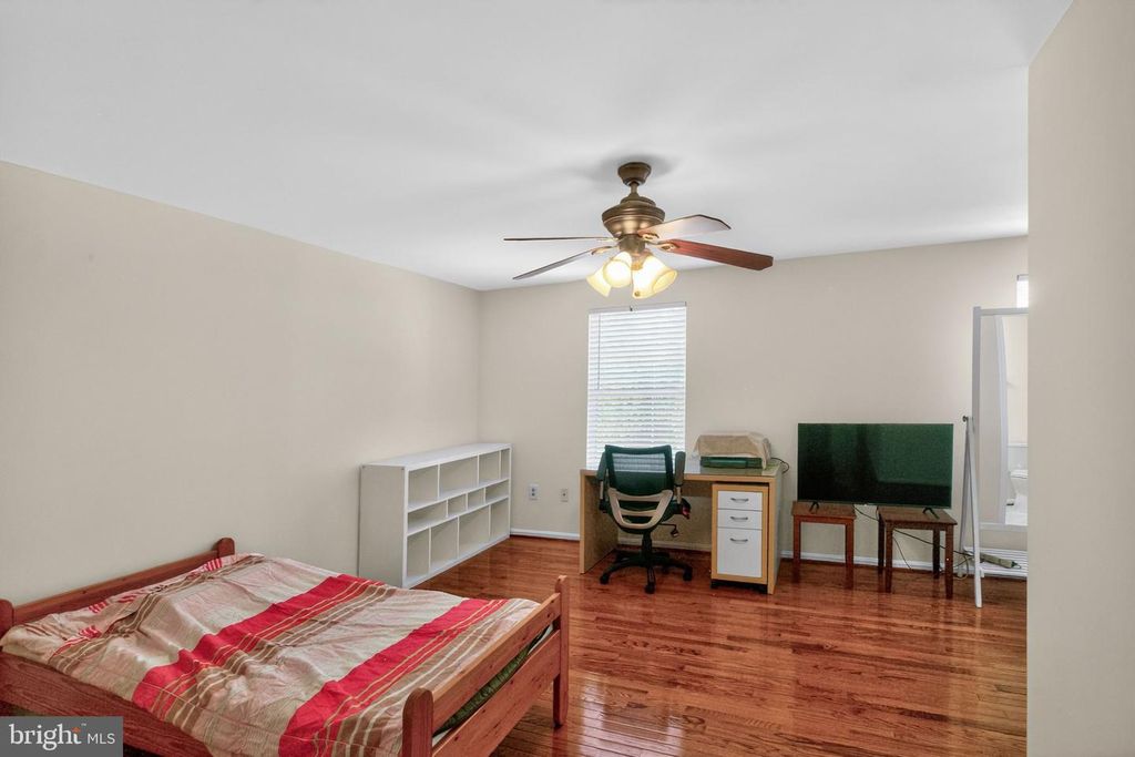 Image 11 of property listing at 3217 SAINT FLORENCE TER, Olney, MD 20832