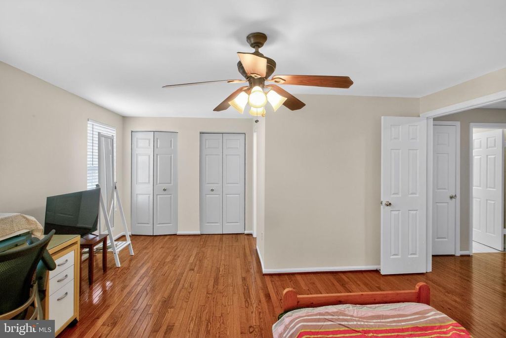 Image 12 of property listing at 3217 SAINT FLORENCE TER, Olney, MD 20832
