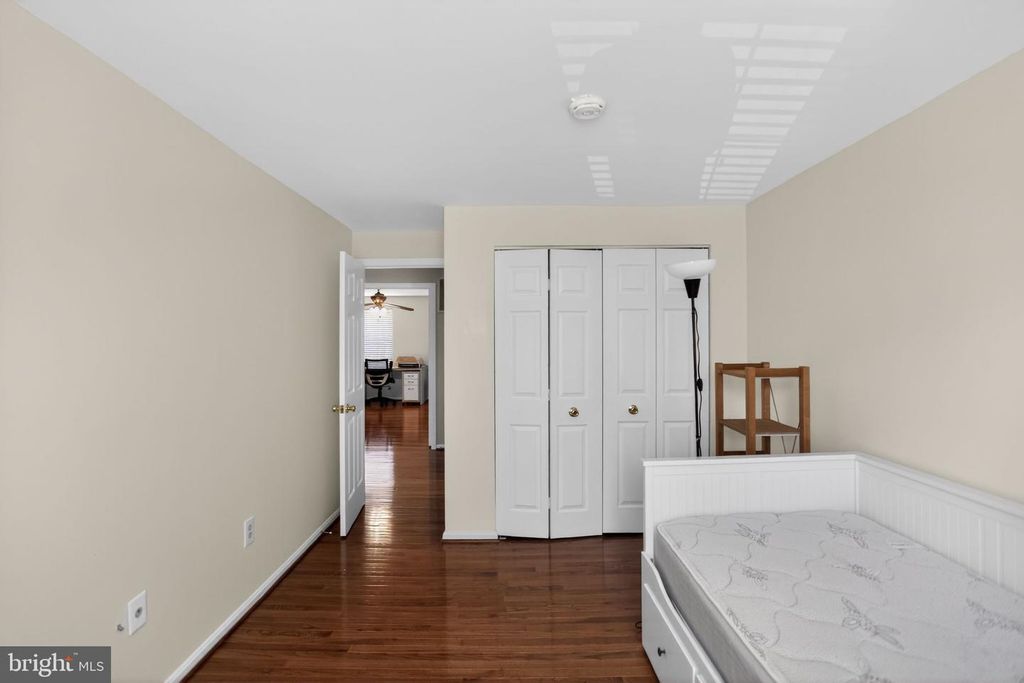 Image 17 of property listing at 3217 SAINT FLORENCE TER, Olney, MD 20832