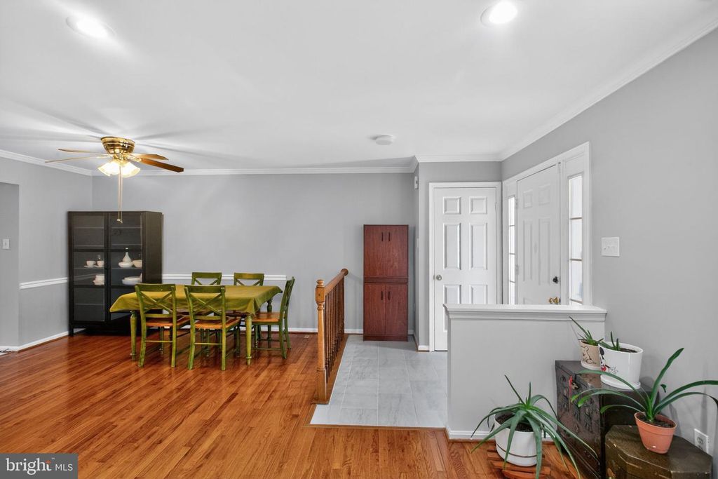 Image 8 of property listing at 3217 SAINT FLORENCE TER, Olney, MD 20832