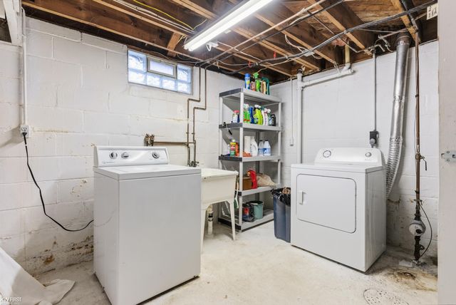 11825 Stuart Street, Grand Blanc, MI 48439