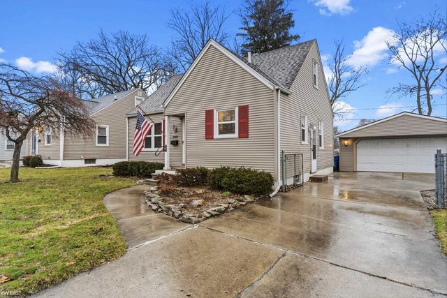 11825 Stuart Street, Grand Blanc, MI 48439