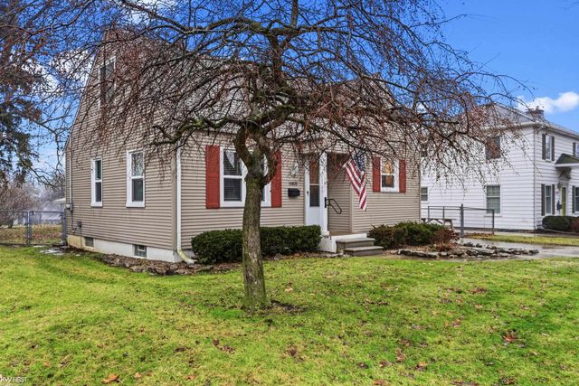 11825 Stuart Street, Grand Blanc, MI 48439