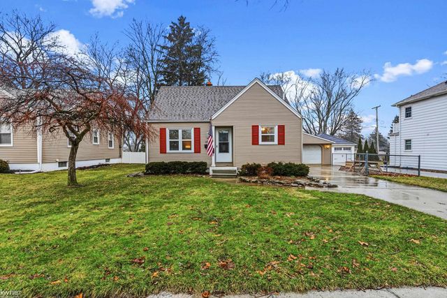 11825 Stuart Street, Grand Blanc, MI 48439
