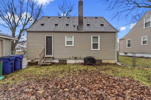 11825 Stuart Street, Grand Blanc, MI 48439