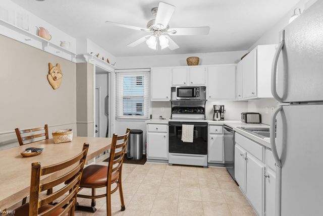 11825 Stuart Street, Grand Blanc, MI 48439