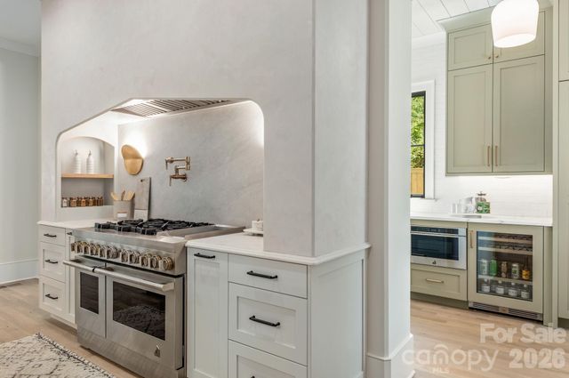 4110 Melchor Avenue, Charlotte, NC 28211