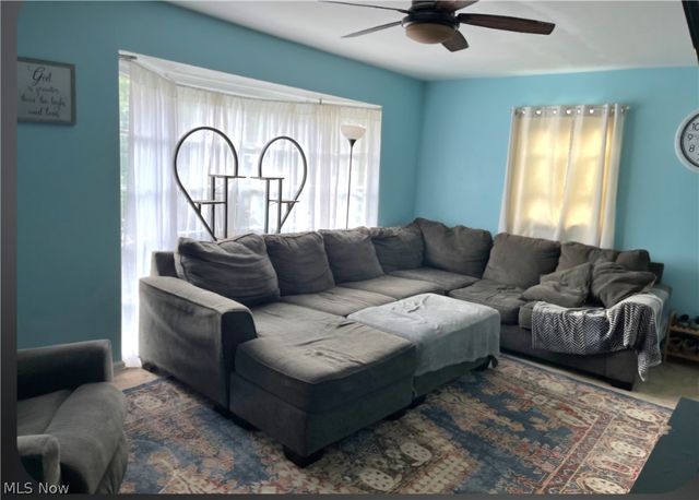 595 Bonnie Brae Avenue NE, Warren, OH 44483