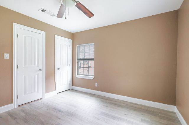 517 Thompson Street, Irving, TX 75061