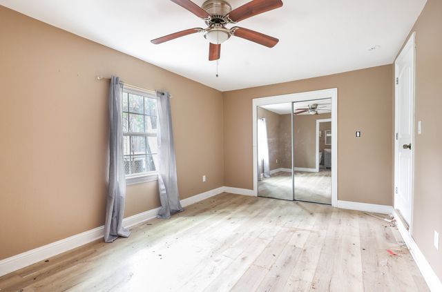 517 Thompson Street, Irving, TX 75061