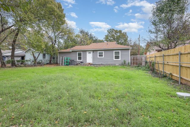 517 Thompson Street, Irving, TX 75061