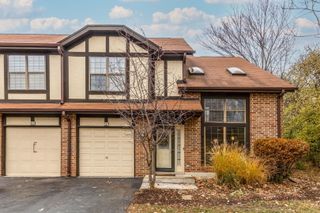 367 Golfview Court, Bloomingdale, IL 60108