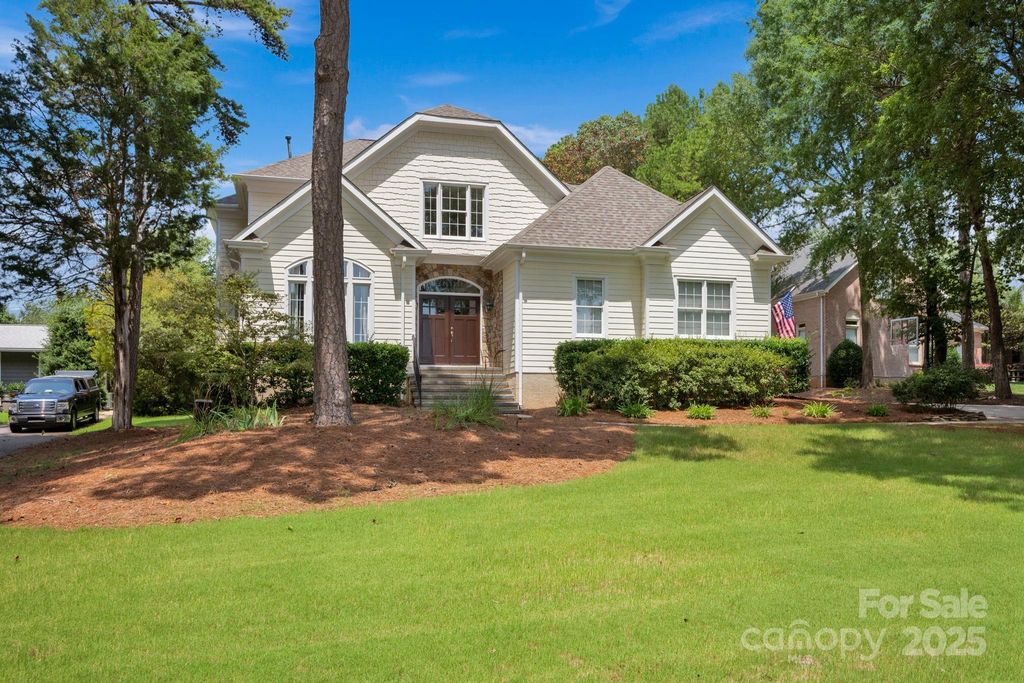 19577 Meta Road, Cornelius, NC 28031