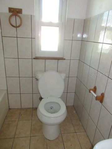 1763 SHORE ACRES BOULEVARD NE, St Petersburg, FL 33703