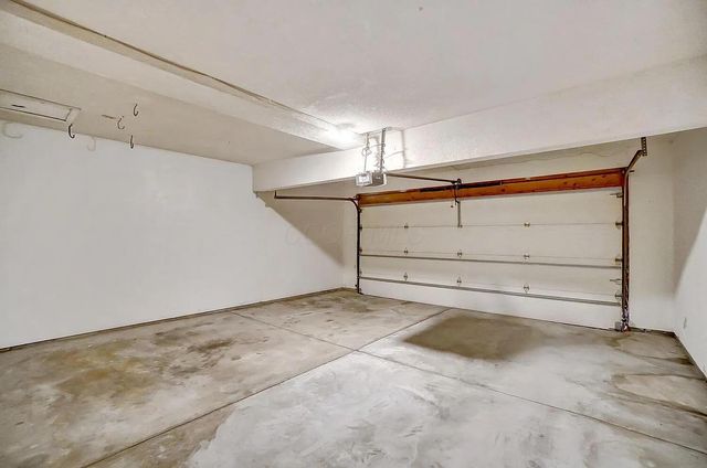 6880 Gray Gables Lane, Columbus, OH 43235