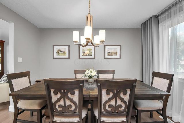 6880 Gray Gables Lane, Columbus, OH 43235