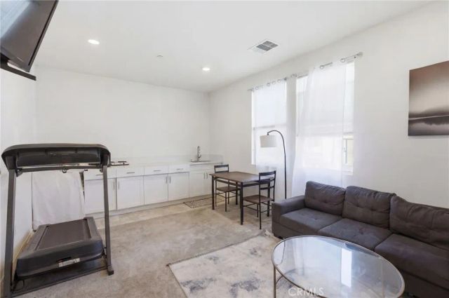 8419 Brotchie, Jurupa Valley, CA 92509