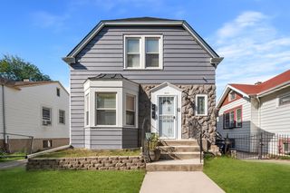10044 S La Salle Street S, Chicago, IL 60628