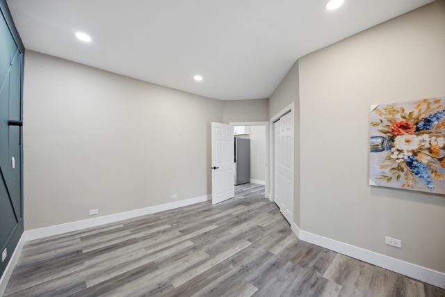 2407 S Albany Avenue, Chicago, IL 60623