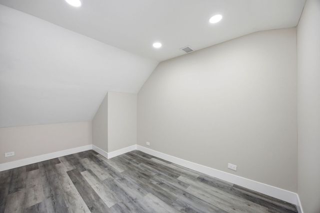 2407 S Albany Avenue, Chicago, IL 60623