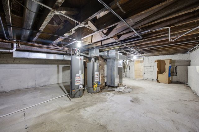 2407 S Albany Avenue, Chicago, IL 60623