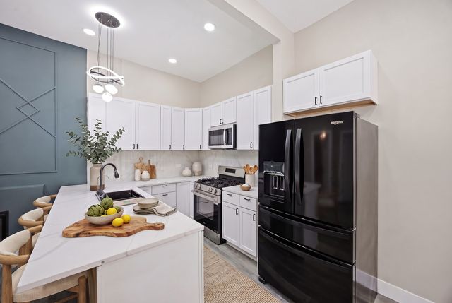 2407 S Albany Avenue, Chicago, IL 60623