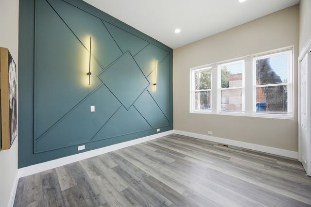2407 S Albany Avenue, Chicago, IL 60623