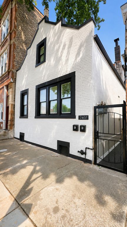 2407 S Albany Avenue, Chicago, IL 60623