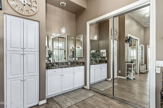 12496 E Mira Vista Canyon Place, Tucson, AZ 85749