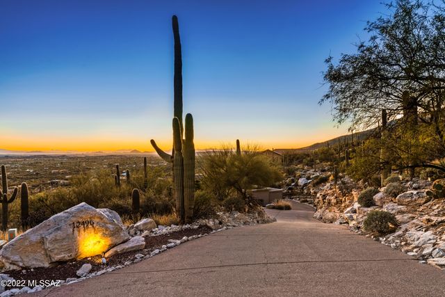 12496 E Mira Vista Canyon Place, Tucson, AZ 85749