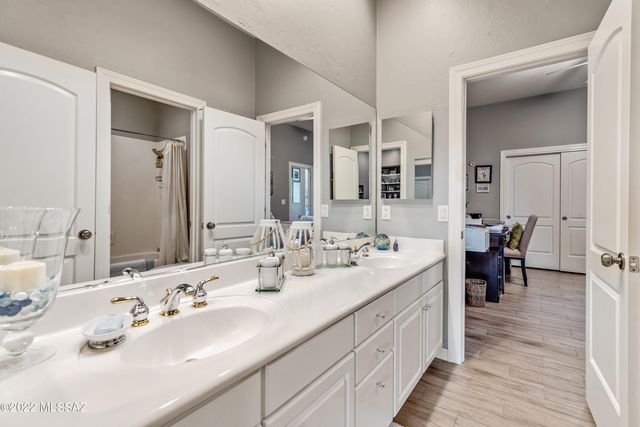 12496 E Mira Vista Canyon Place, Tucson, AZ 85749