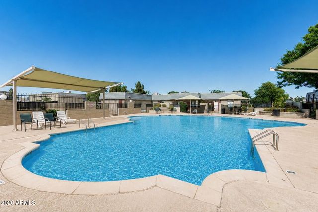2037 W PIERSON Street, Phoenix, AZ 85015
