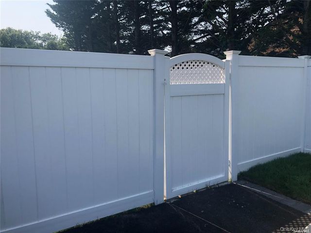 36 Cullen Avenue, Islip, NY 11751